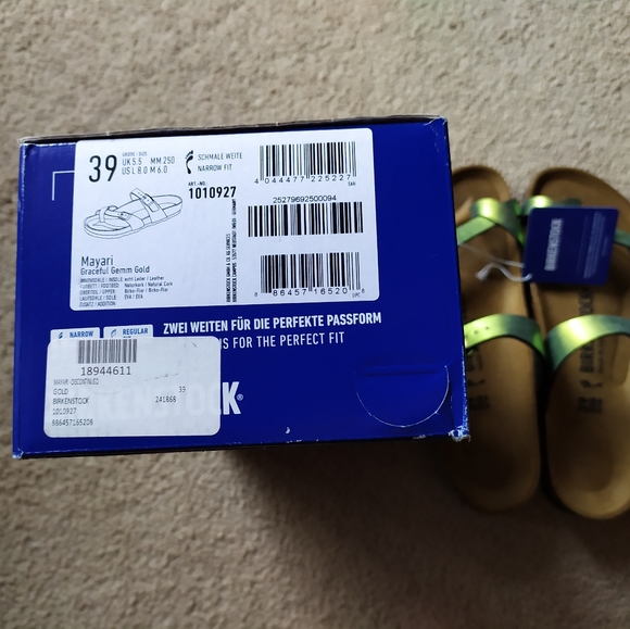 Birkenstock Mayari
Graceful Gemm Gold Sandal NWT - Picture 12 of 12